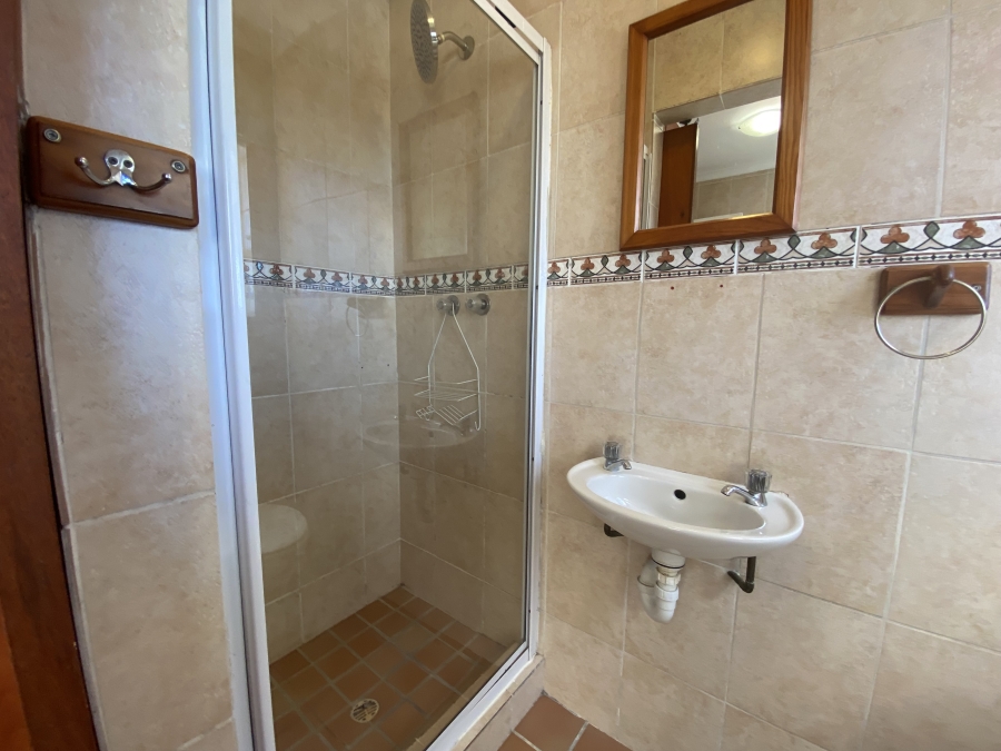 To Let 1 Bedroom Property for Rent in Table View Western Cape